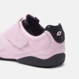 cold-hook-sneaker-pink-4724729.jpg