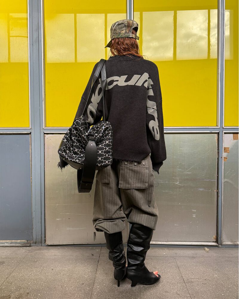 cozy-curved-knitwear-black-6723687.jpg cozy-curved-knitwear-black-6723687.jpg