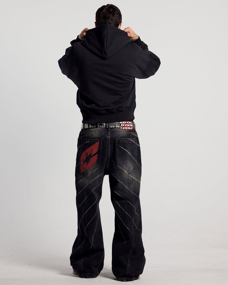 curved-front-hoodie-black-7975036.jpg curved-front-hoodie-black-7975036.jpg