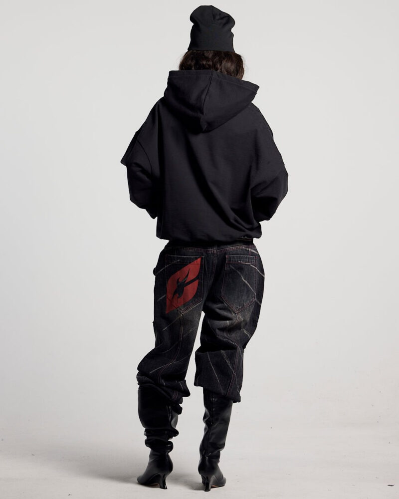 curved-front-hoodie-black-9346650.jpg curved-front-hoodie-black-9346650.jpg