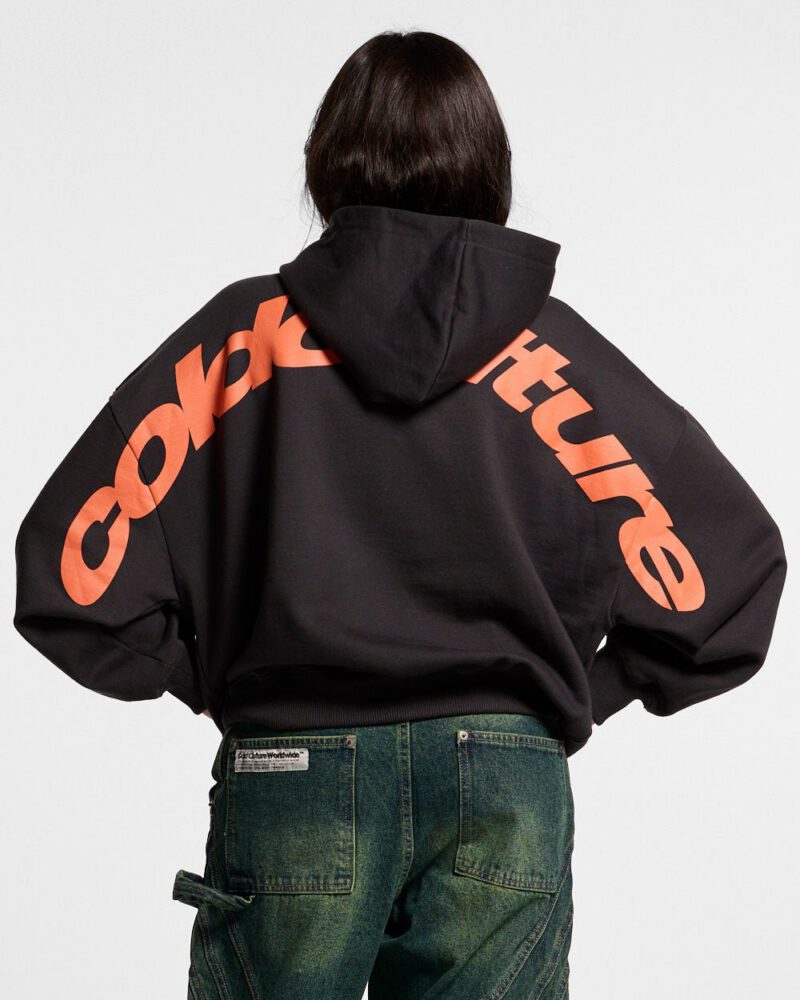 curved-hoodie-black-535026.jpg curved-hoodie-black-535026.jpg