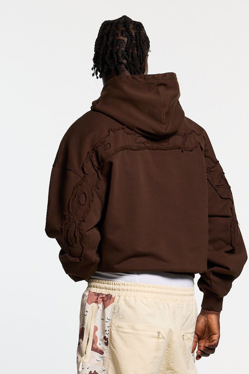 DISTRESS CURVED HOODIE BROWN