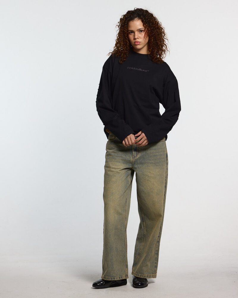 distress-curved-longsleeve-black-4341015.jpg distress-curved-longsleeve-black-4341015.jpg