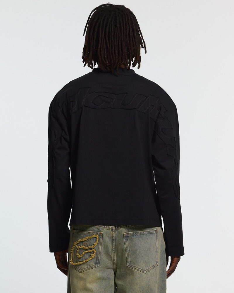 distress-curved-longsleeve-black-4565233.jpg distress-curved-longsleeve-black-4565233.jpg