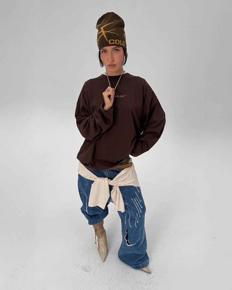 distress-curved-longsleeve-brown-4491184.jpg distress-curved-longsleeve-brown-4491184.jpg