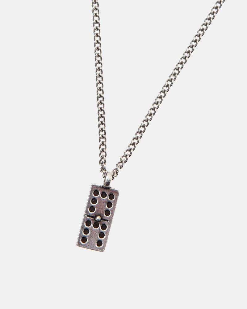 domino-necklace-2626238.jpg