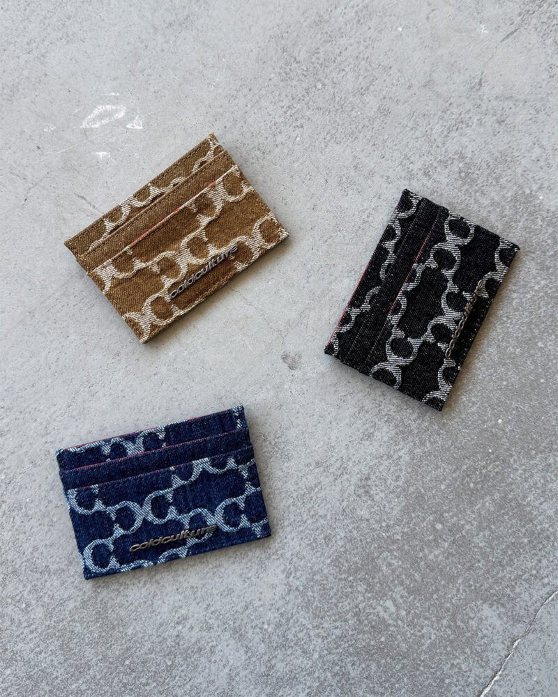 fever-card-holder-black-8968304.jpg fever-card-holder-black-8968304.jpg