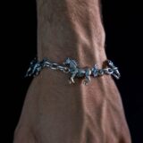 horse-bracelet-9183550.jpg