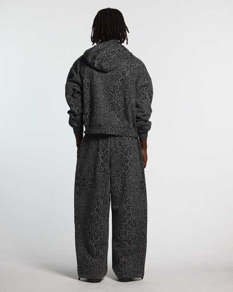 nocturne-beast-sweatpants-dark-grey-4557959.jpg nocturne-beast-sweatpants-dark-grey-4557959.jpg