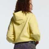 on-road-hoodie-yellow-blue-3308298.jpg
