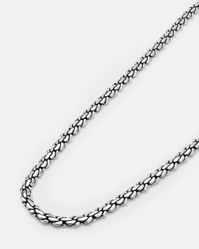 rolled-necklace-3806237.jpg rolled-necklace-3806237.jpg