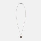 saint-necklace-1849618.jpg