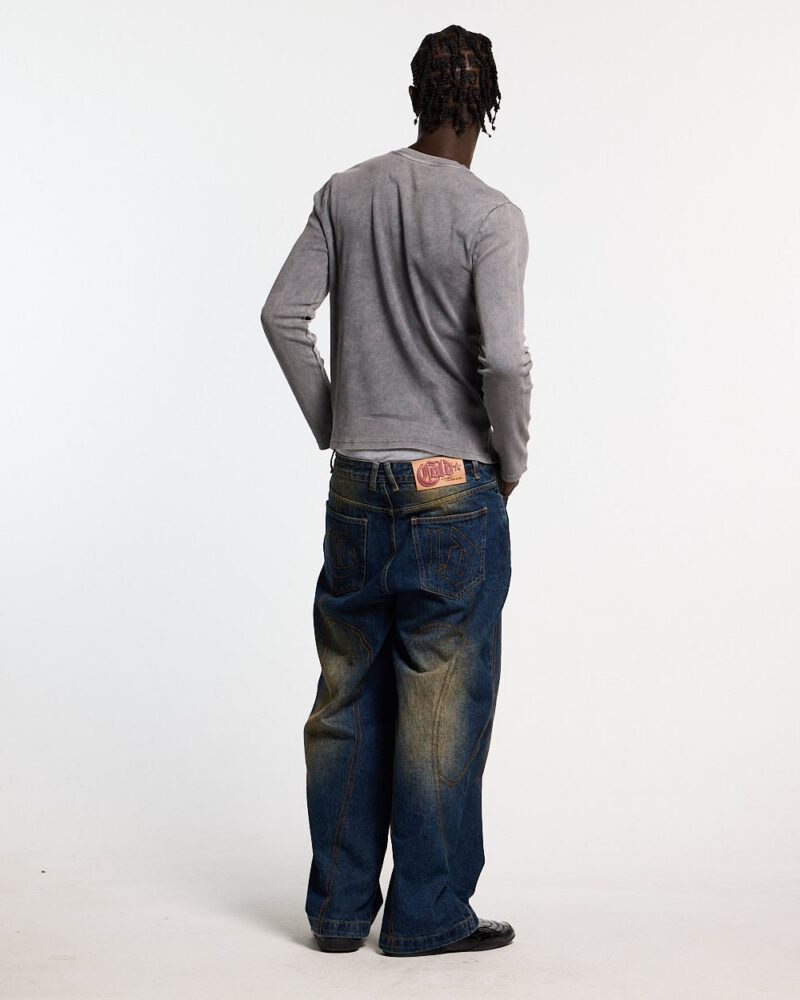 saintless-longsleeve-grey-6684281.jpg saintless-longsleeve-grey-6684281.jpg