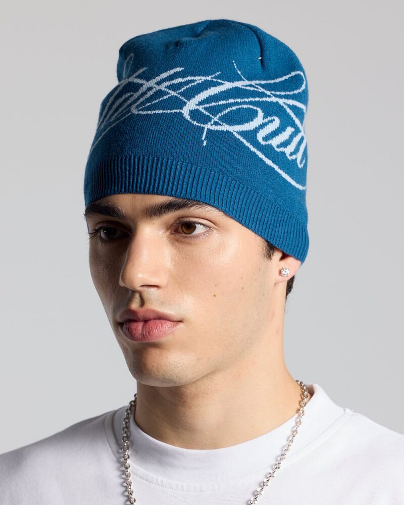 script-beanie-blue-1674570.jpg script-beanie-blue-1674570.jpg