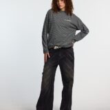 script-stripes-longsleeve-black-9886722.jpg