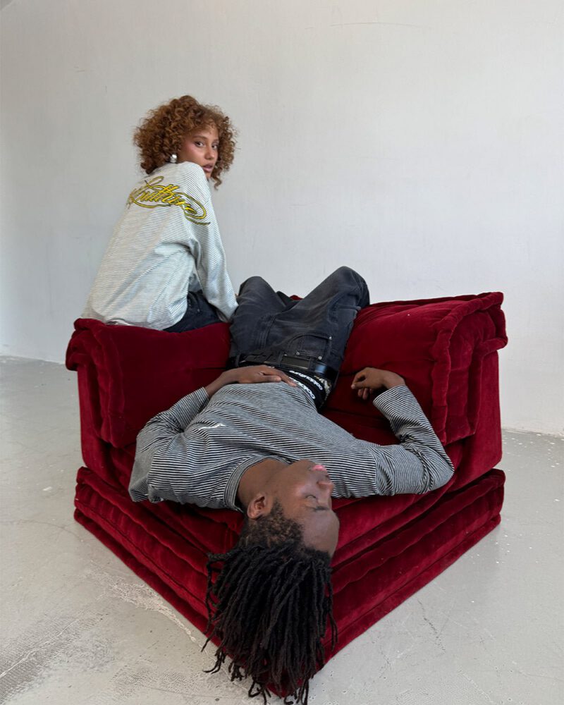 script-stripes-longsleeve-grey-2842535.jpg script-stripes-longsleeve-grey-2842535.jpg