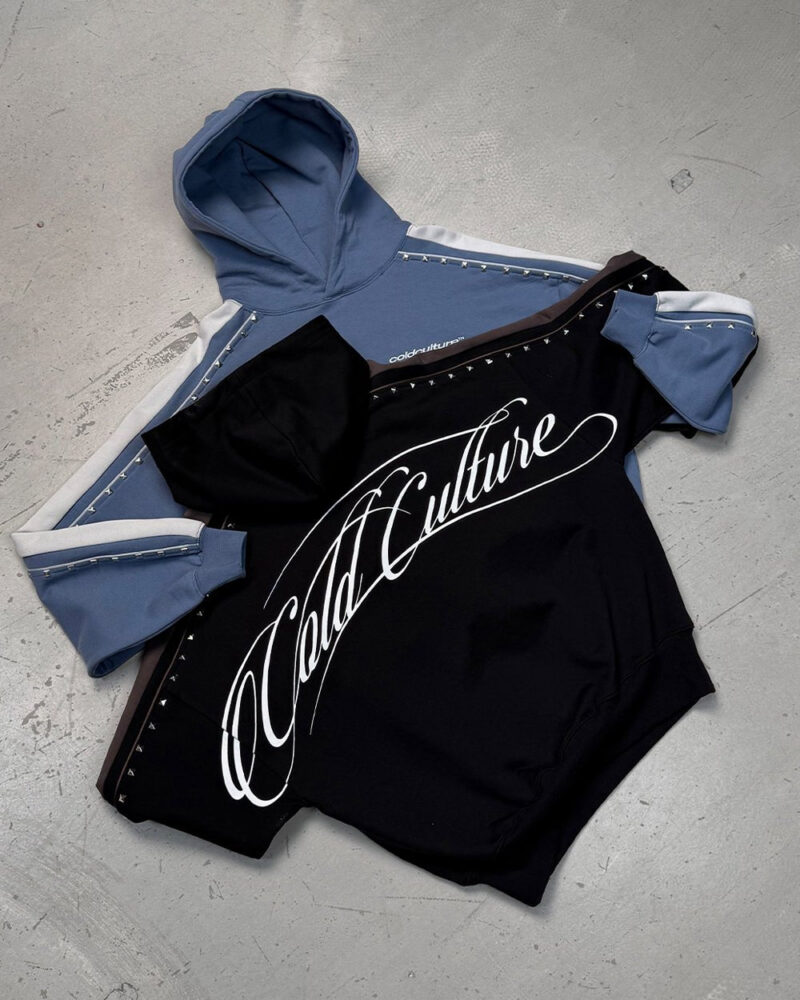 script-studs-hoodie-blue-7282508.jpg script-studs-hoodie-blue-7282508.jpg