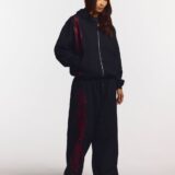 script-sweatpants-black-3351323.jpg