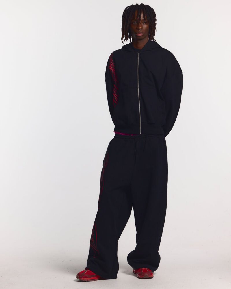 script-sweatpants-black-9929094.jpg script-sweatpants-black-9929094.jpg