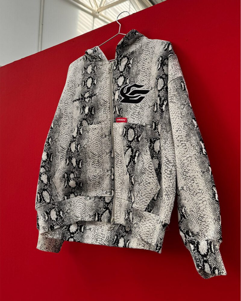 snake-zip-hoodie-white-black-8062647.jpg snake-zip-hoodie-white-black-8062647.jpg