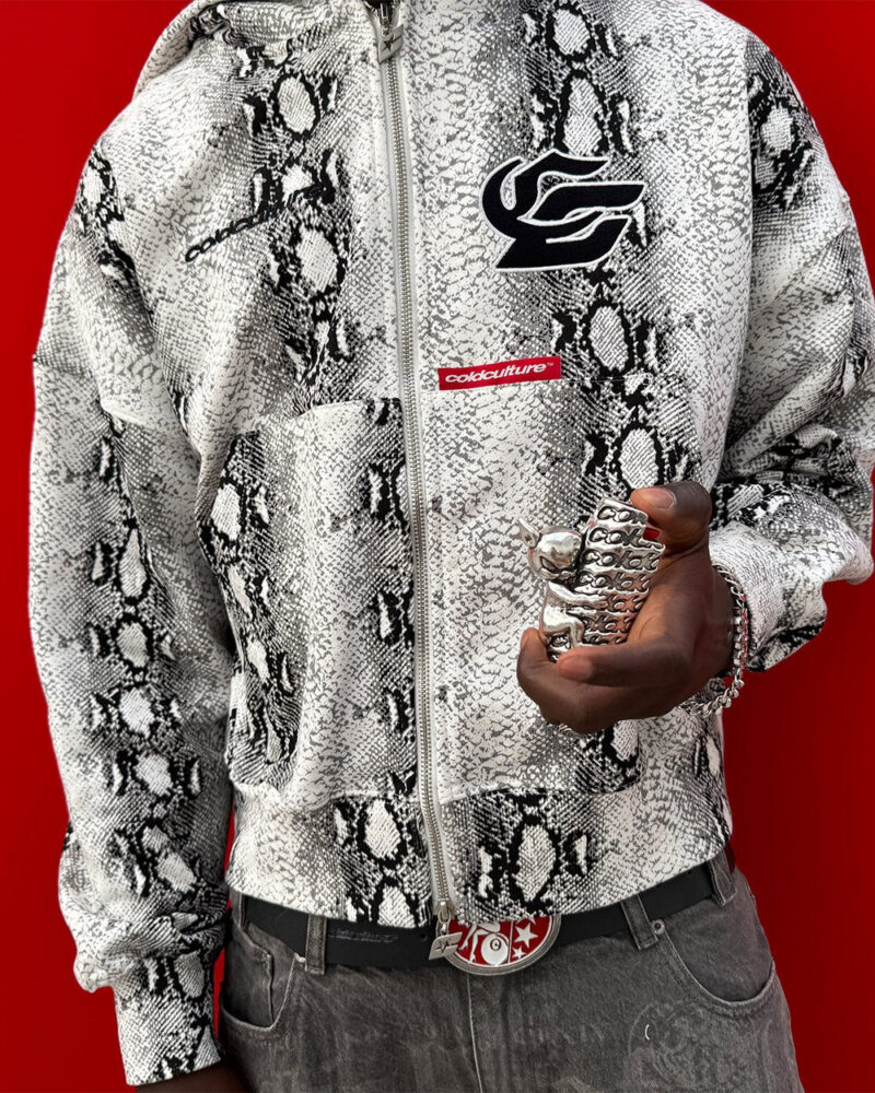 snake-zip-hoodie-white-black-8605910.jpg snake-zip-hoodie-white-black-8605910.jpg