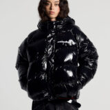 spiral-puffer-glossy-black-4319937.jpg