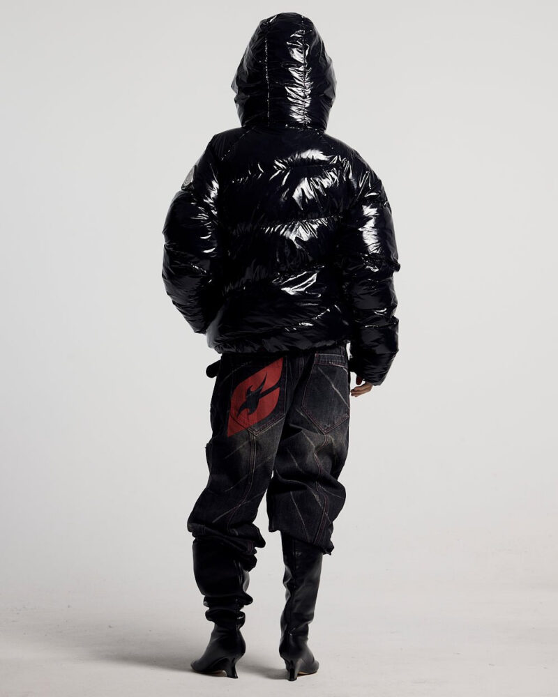 spiral-puffer-glossy-black-8421780.jpg spiral-puffer-glossy-black-8421780.jpg