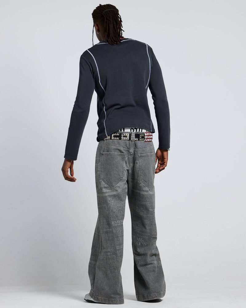 survivor-longsleeve-black-7697017.jpg survivor-longsleeve-black-7697017.jpg