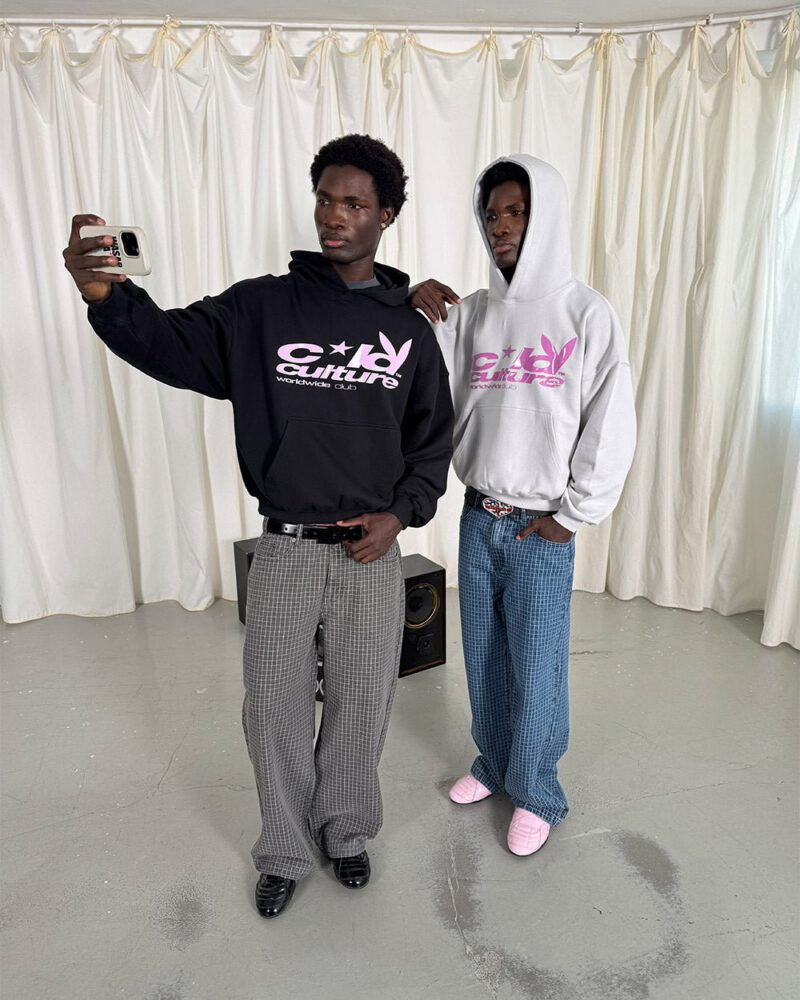 tease-me-hoodie-black-2256395.jpg tease-me-hoodie-black-2256395.jpg