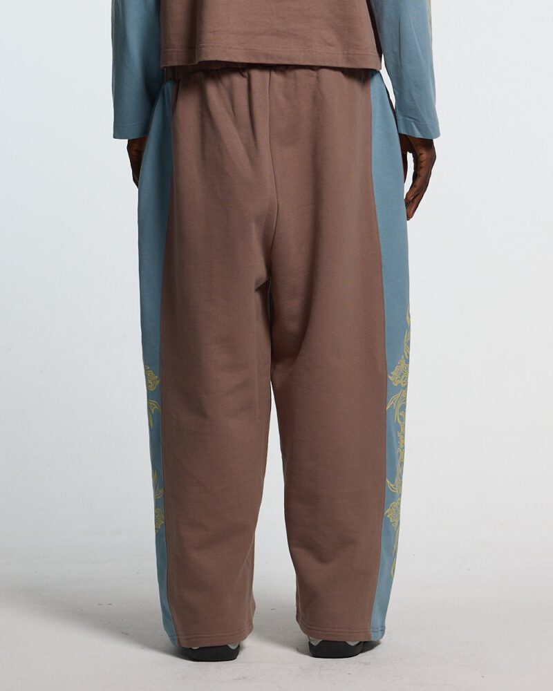 tribal-sweatpants-brown-blue-3202628.jpg tribal-sweatpants-brown-blue-3202628.jpg