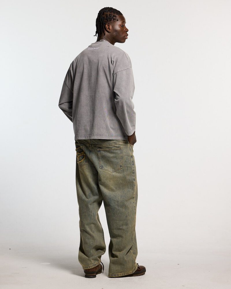 walker-longsleeve-light-grey-4500644.jpg walker-longsleeve-light-grey-4500644.jpg