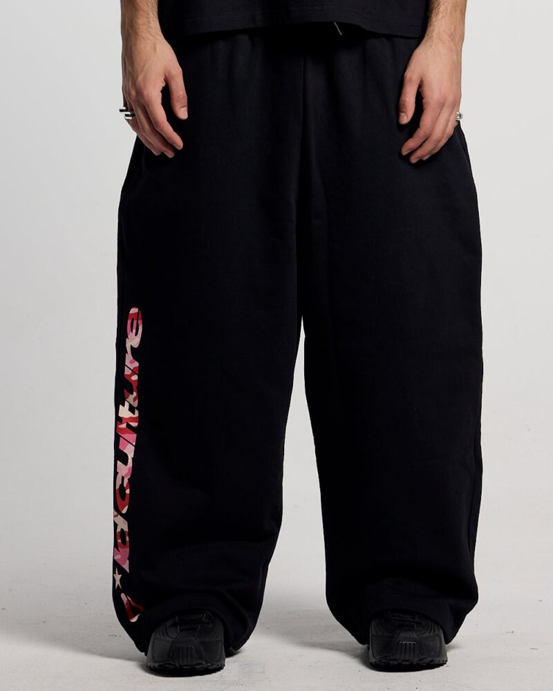 wild-camo-sweatpants-black-2702619.jpg wild-camo-sweatpants-black-2702619.jpg