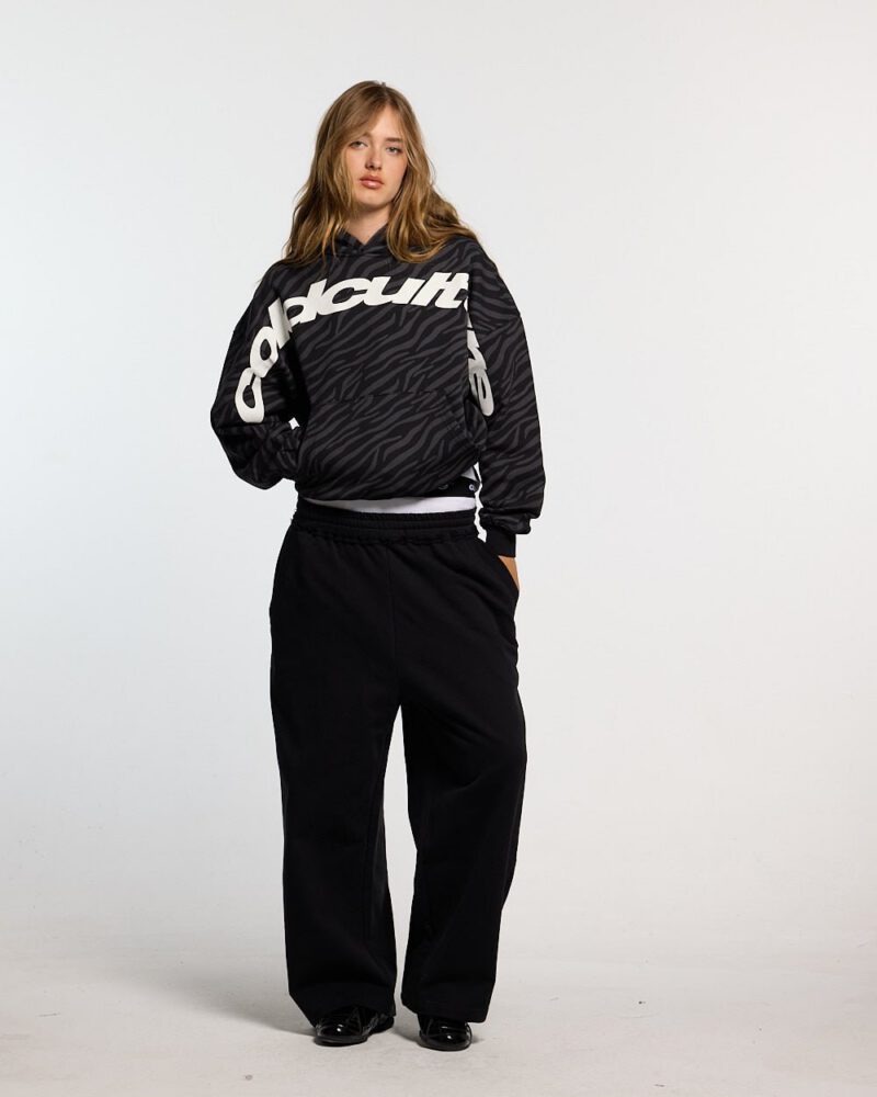 zebra-hoodie-black-5369972.jpg zebra-hoodie-black-5369972.jpg